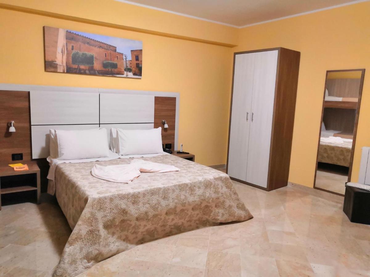 Hotel Fratelli Clemente And 3*