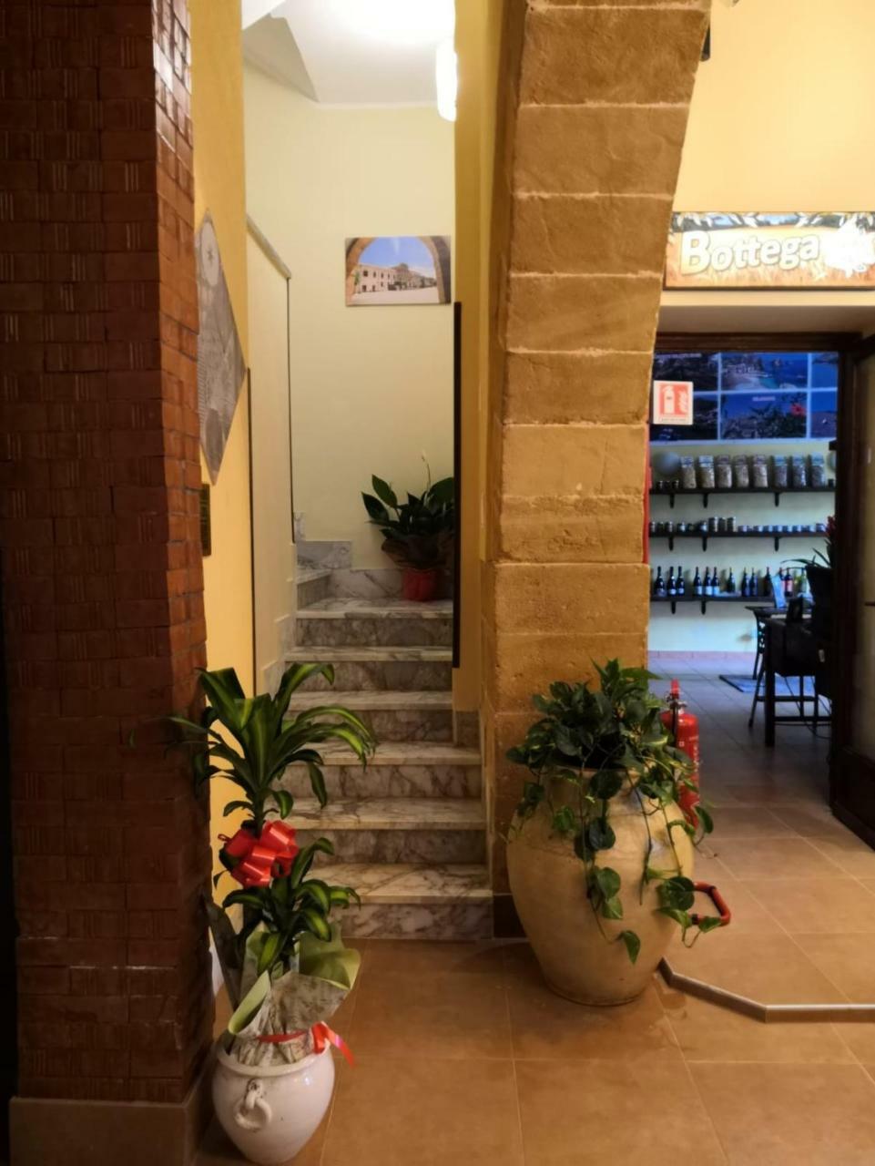 Fratelli Clemente And Hotel Castelvetrano